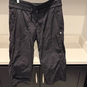 Lululemon studio crop in black. Size 10